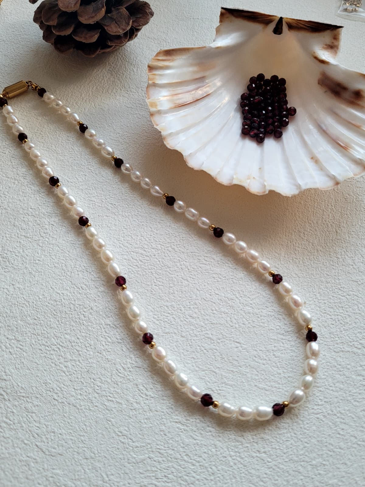 Christmas DIY Jewellery Kit (Real Freshwater Pearl & Garnet )