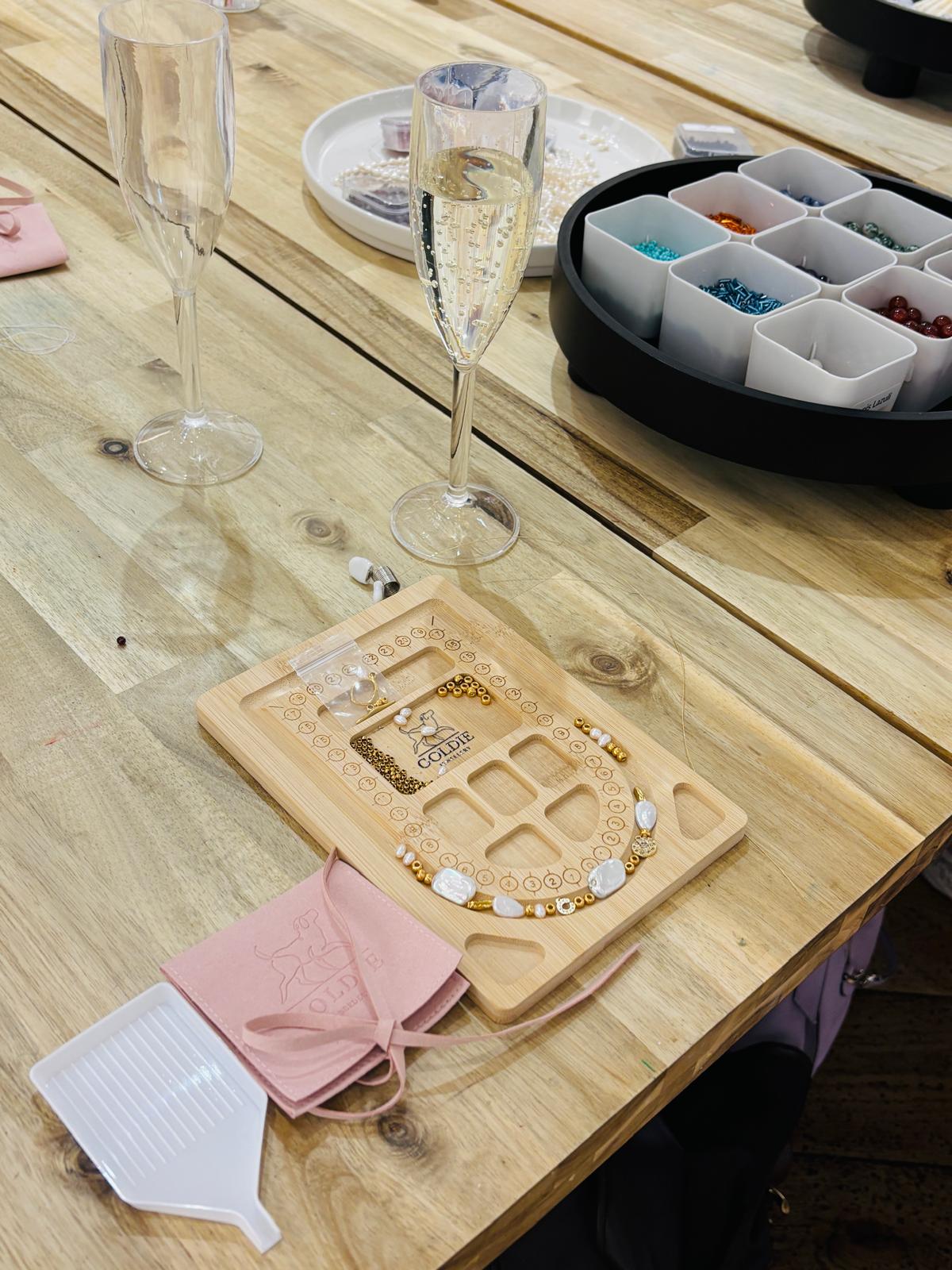 Design your bracelet workshop